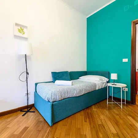 Dimora Vomero 4*