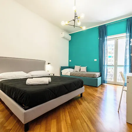 Dimora Vomero Bed & Breakfast 4*