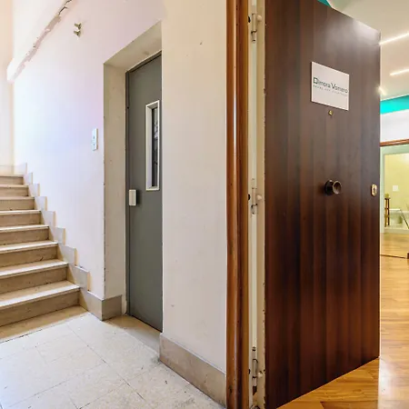 Dimora Vomero 4*